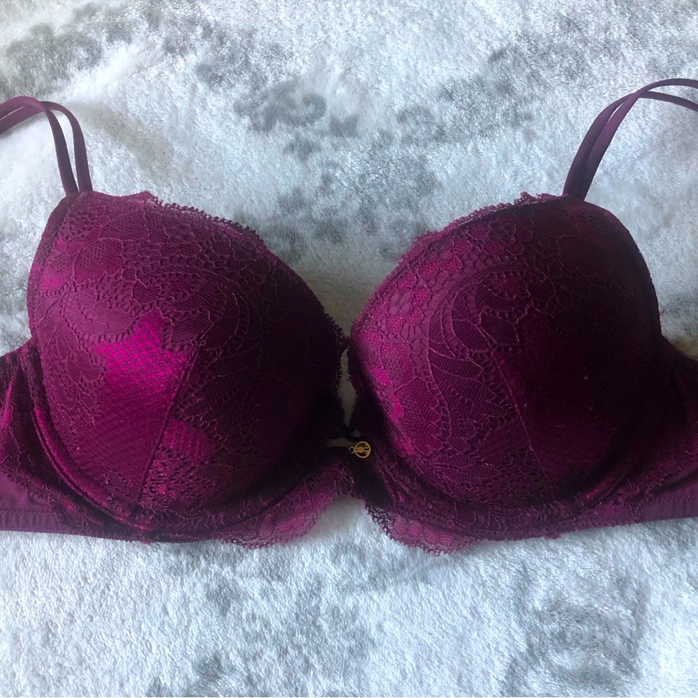JLo Intimates Burgundy Lace Push-Up Bra